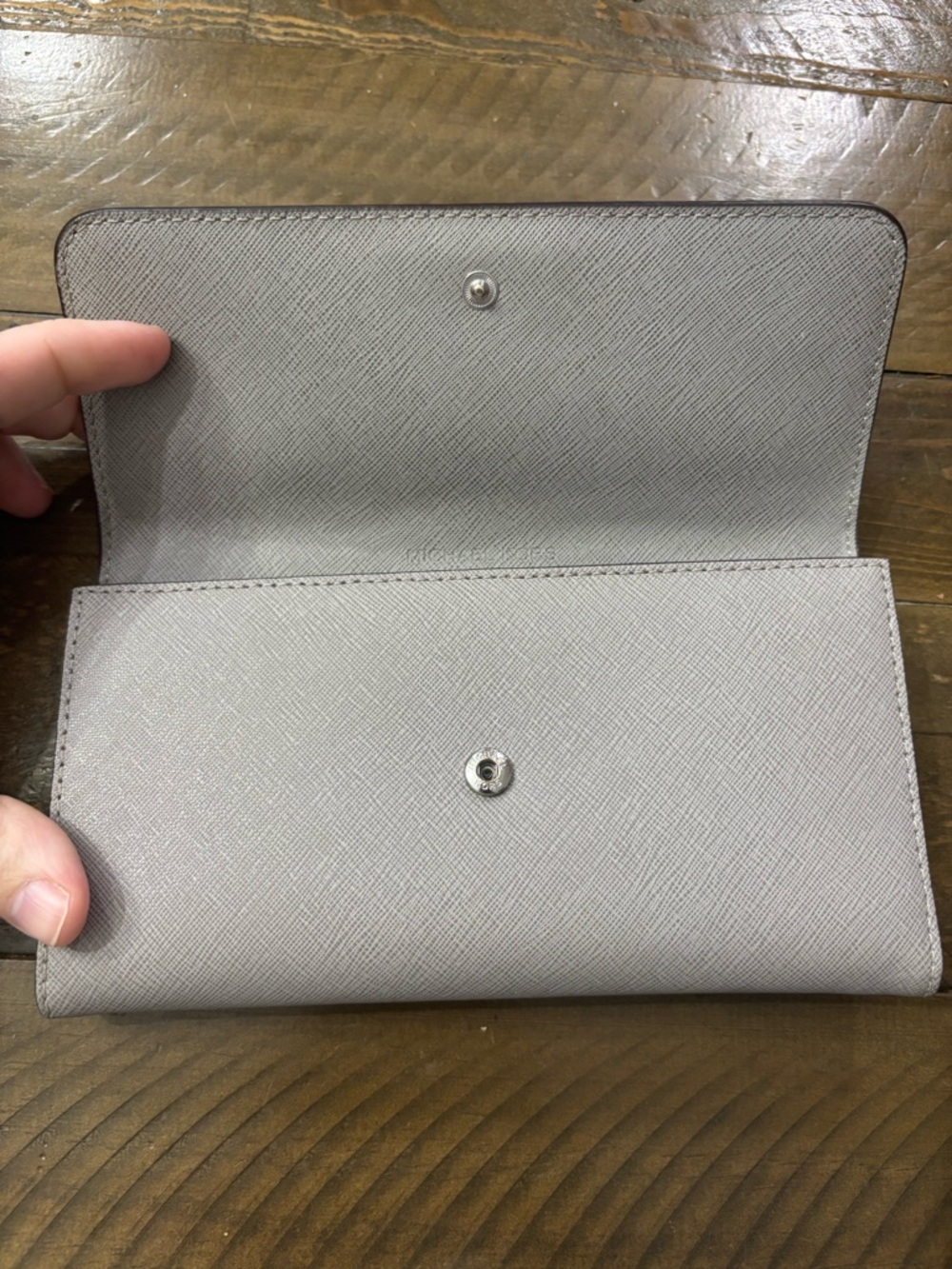 Michael Kors Jet Set Travel Large Trifold Wallet in Saffiano Leather - Picture 7 of 11